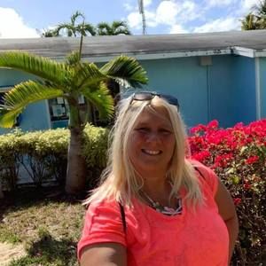 Meet your Posher, Jeanne